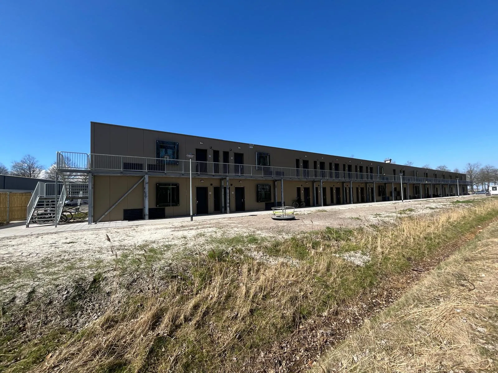 Project in Middenmeer: woningcomplex met aluminium kozijnen